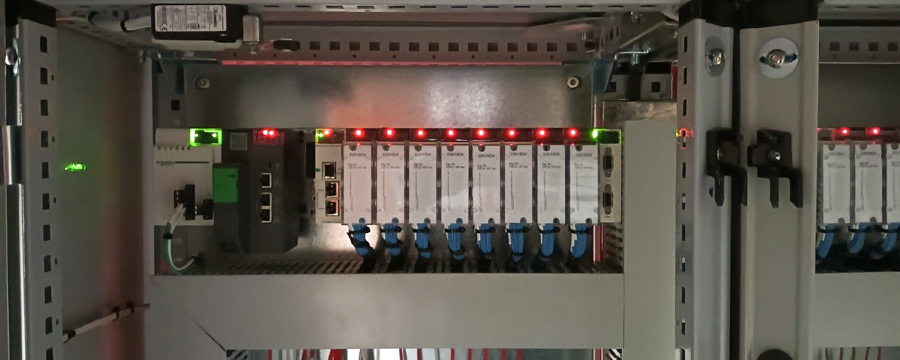 integracion-tableros-electricos-igem-soluciones-industriales-slider-01.jpg-ok-sharpen